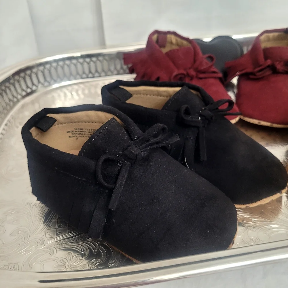 MOCCASINS!!! Three Pairs Of Baby Moccasins From Old Navy. Size18-24M